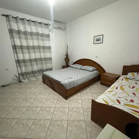 Guest House Ksamil Vendégház *